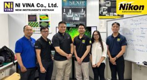Kính Hiển Vi Sinh Học NIKON Tại NIVINA hành trình đào tạo 2 Ông Clement Khaw và kỹ sư Nivina mảng Kính hiển vi Sinh Học Nikon